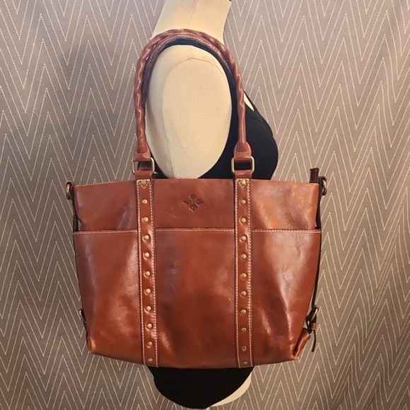 Womens Patricia Nash Carducci Leather tote in tan/light brown. - Picture 4 of 16